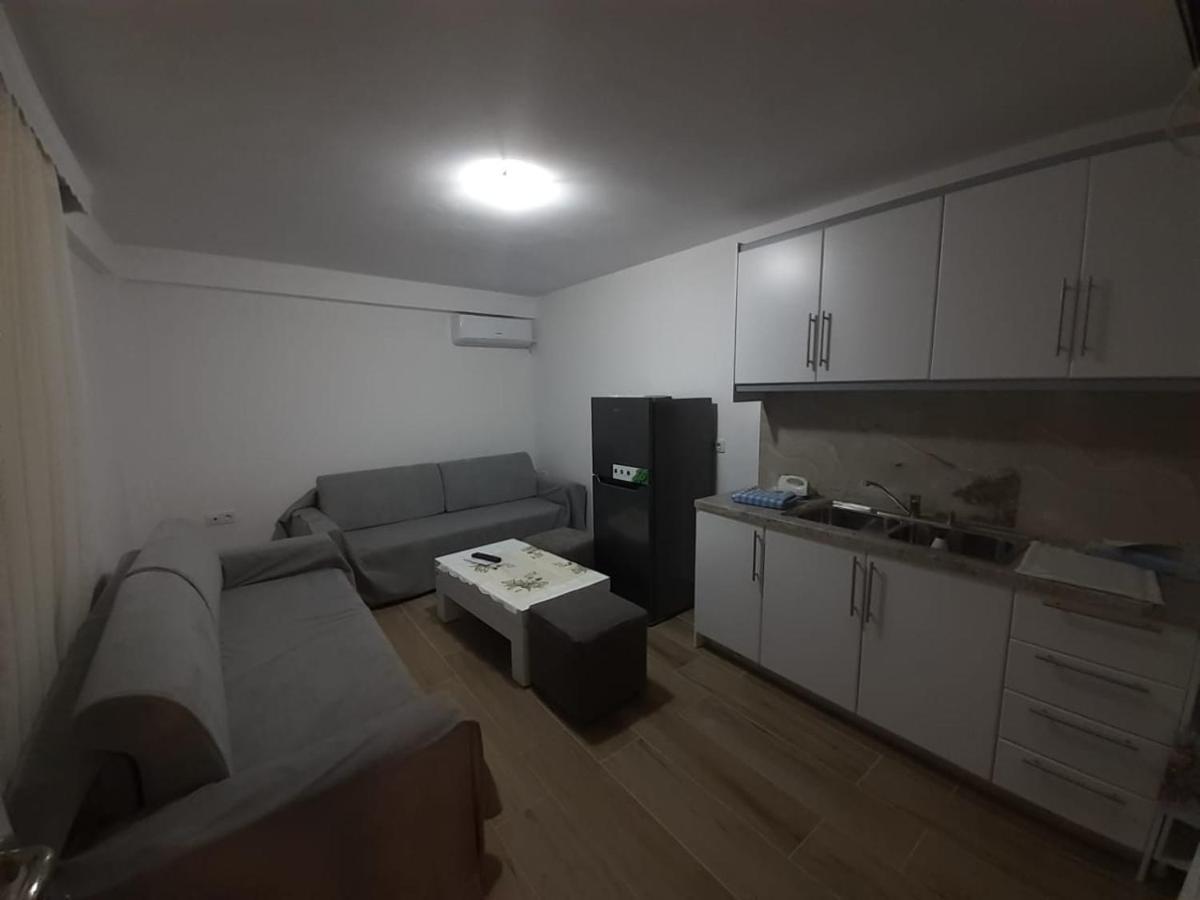 Lovely 1-Bedroom Apartment In Sarande Exterior photo